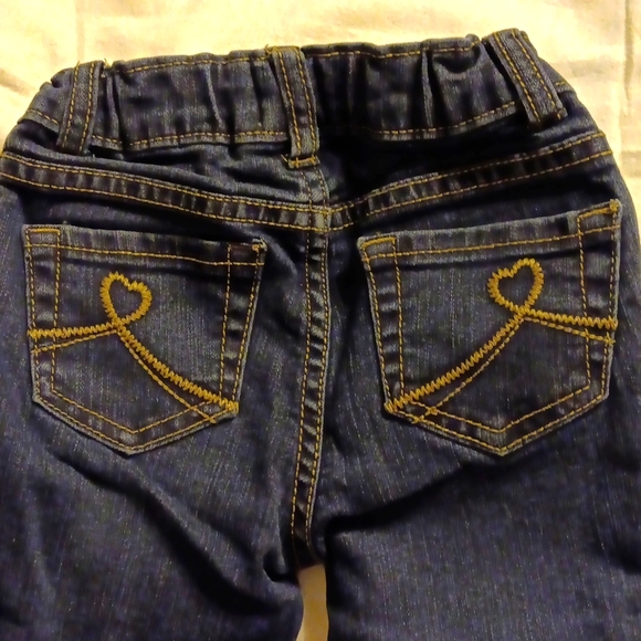 Adorable Orig Brand Place Jeans, 1 Jeggings, 1 Skinny, Girls 18-24mos Like New - Picture 6 of 6